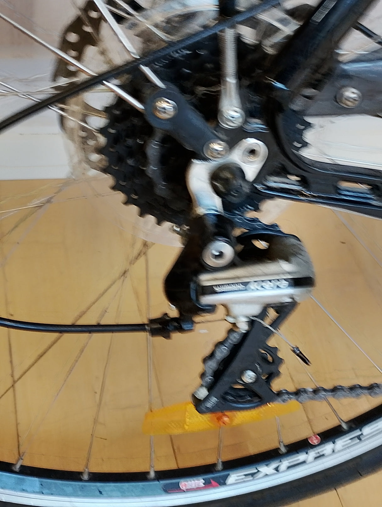 Cykelbakväxel Shimano Acera, kugghjul, kedja och hjul med ETRTO däck