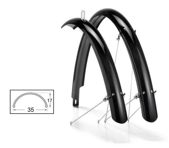 Svarta cykelguardingar i metall med måtten 35 cm breda och 17 cm höga, inklusive monteringsfästen