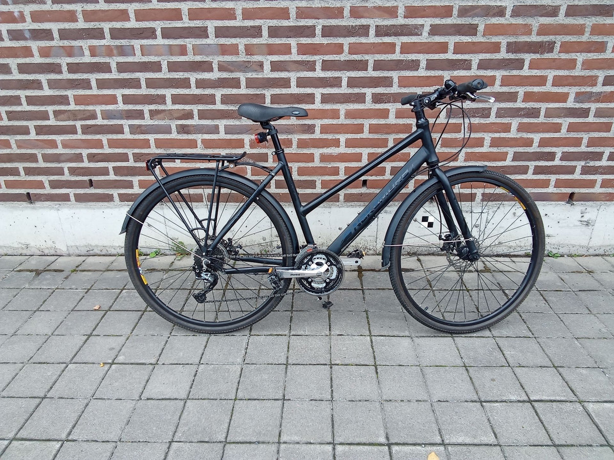 Nakamura Dawson – FULL_BIKE_RIGHT