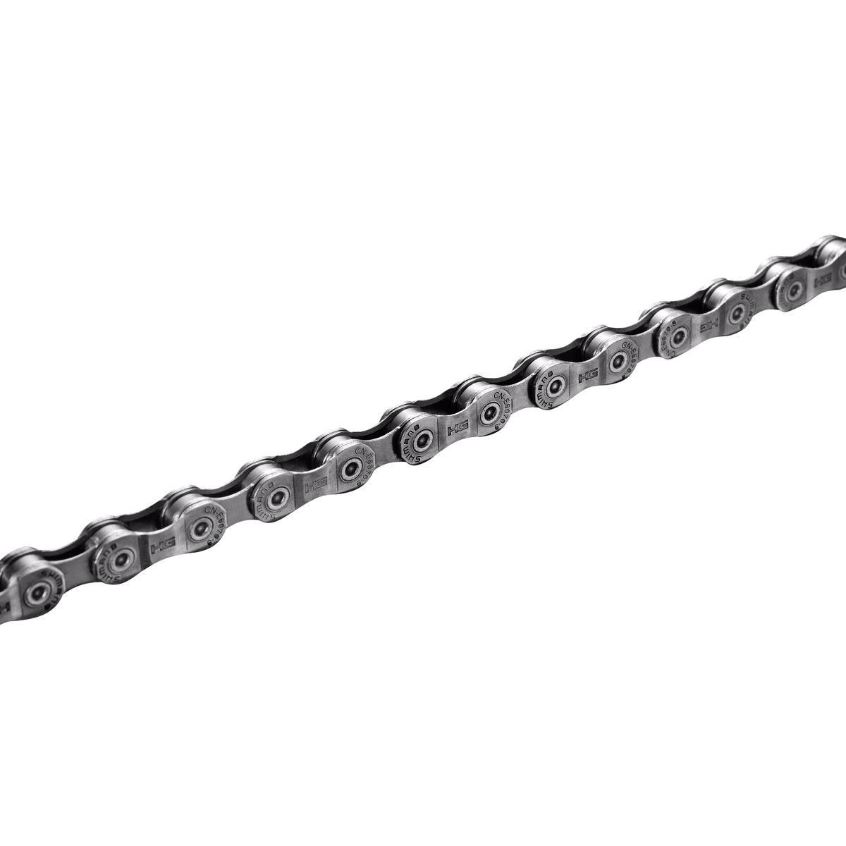 Närbild på Shimano HG cykelkedja i metall med tydliga länkar