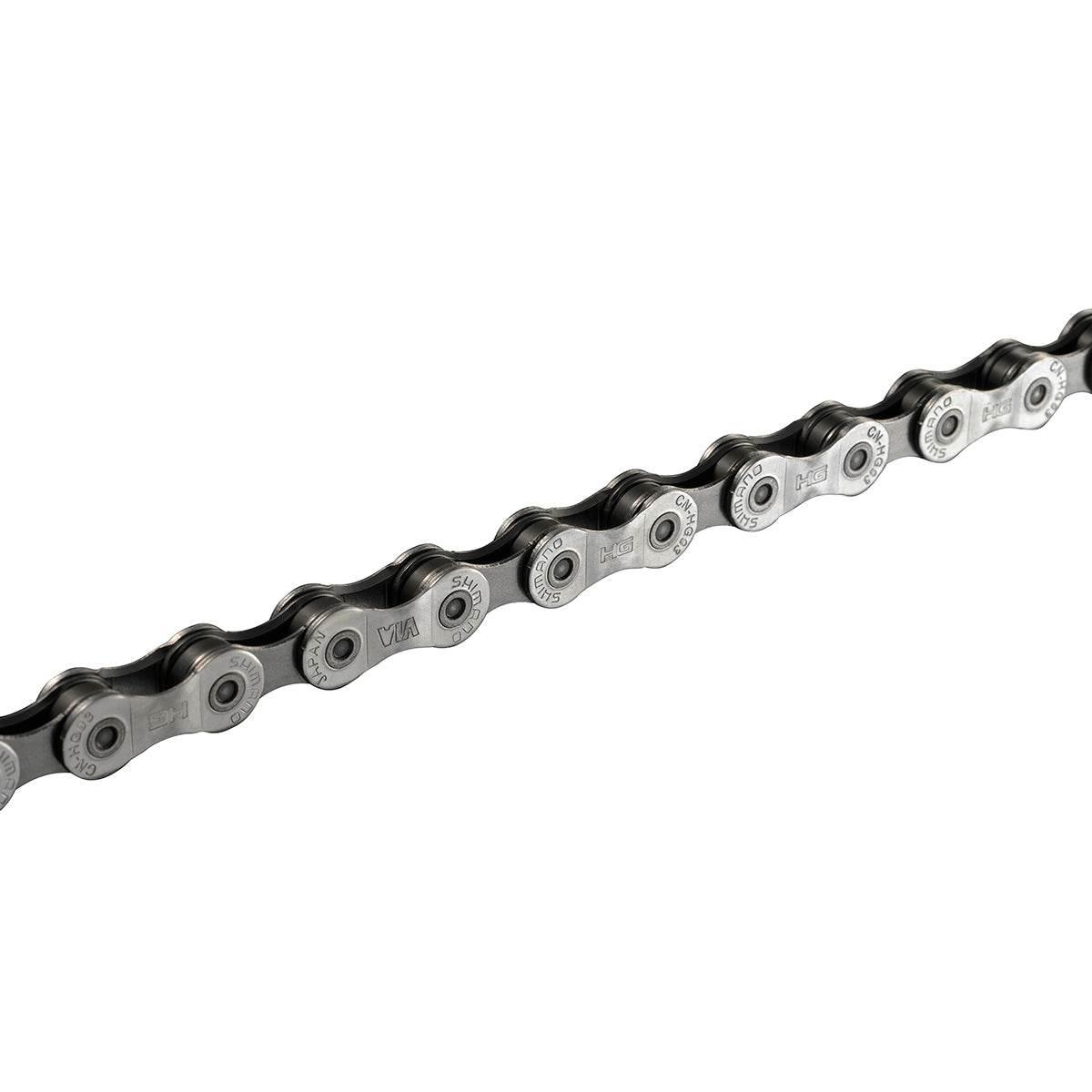 Shimano CN-HG93 cykelkedja i metall med märkning och detaljer i närbild