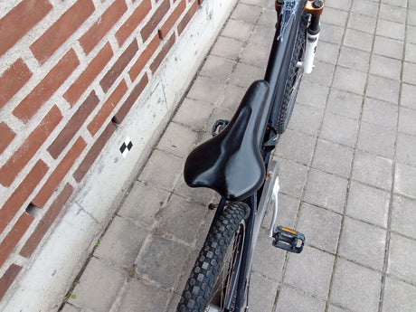 Crescent Torn – SADDLE