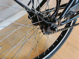 cykel bakhjul nav ekrar kedja närbild BMX cykeldel