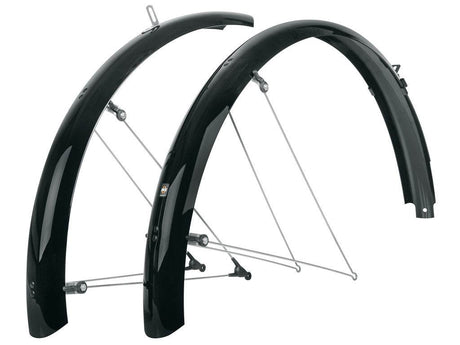 svarta cykelskärmar med ställningar och monteringstillbehör, bred design