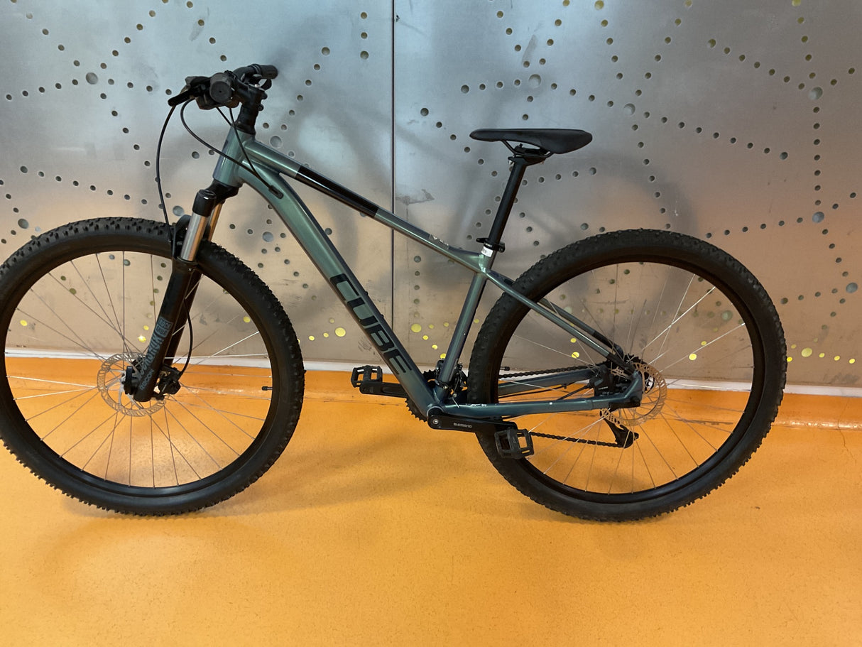 Cube AIM PRO – FULL_BIKE_LEFT