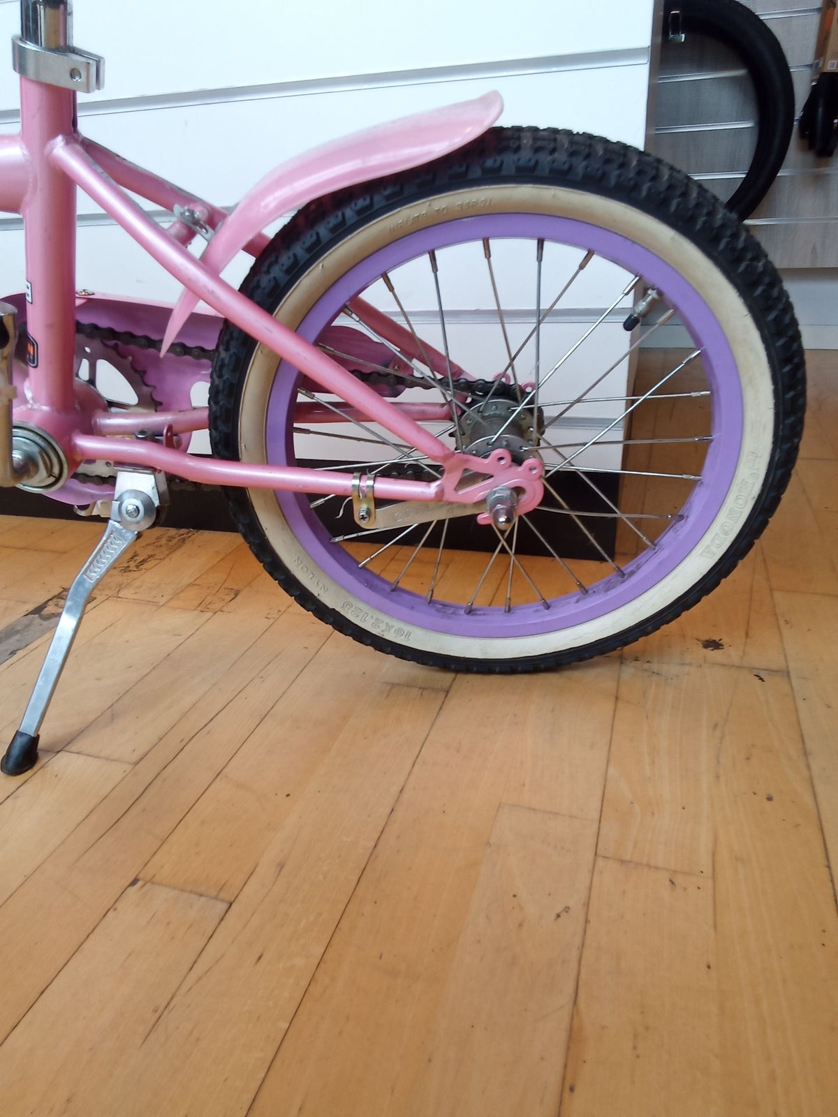 Pollux – REAR_WHEEL