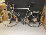 Silver DBS 10 speed racingcykel med v-hjul och svart sadel