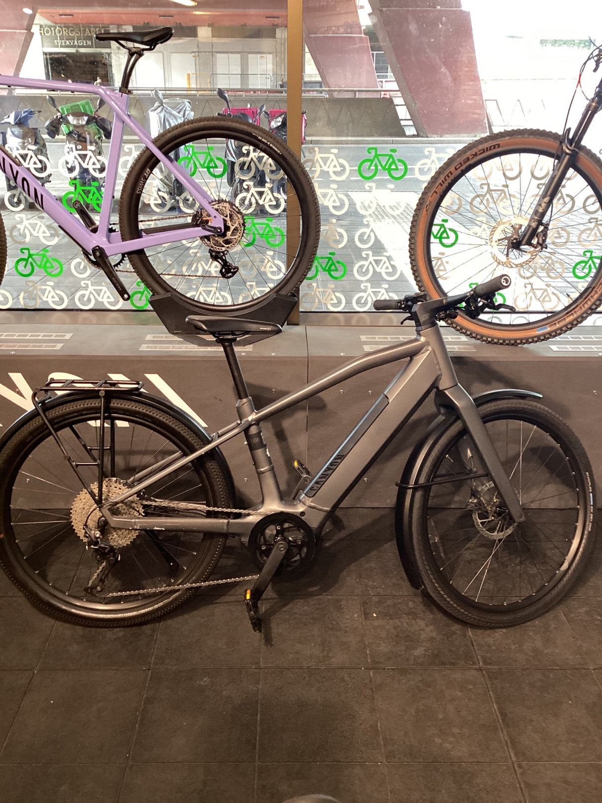 Canyon PRECEDE: ON – FULL_BIKE_RIGHT