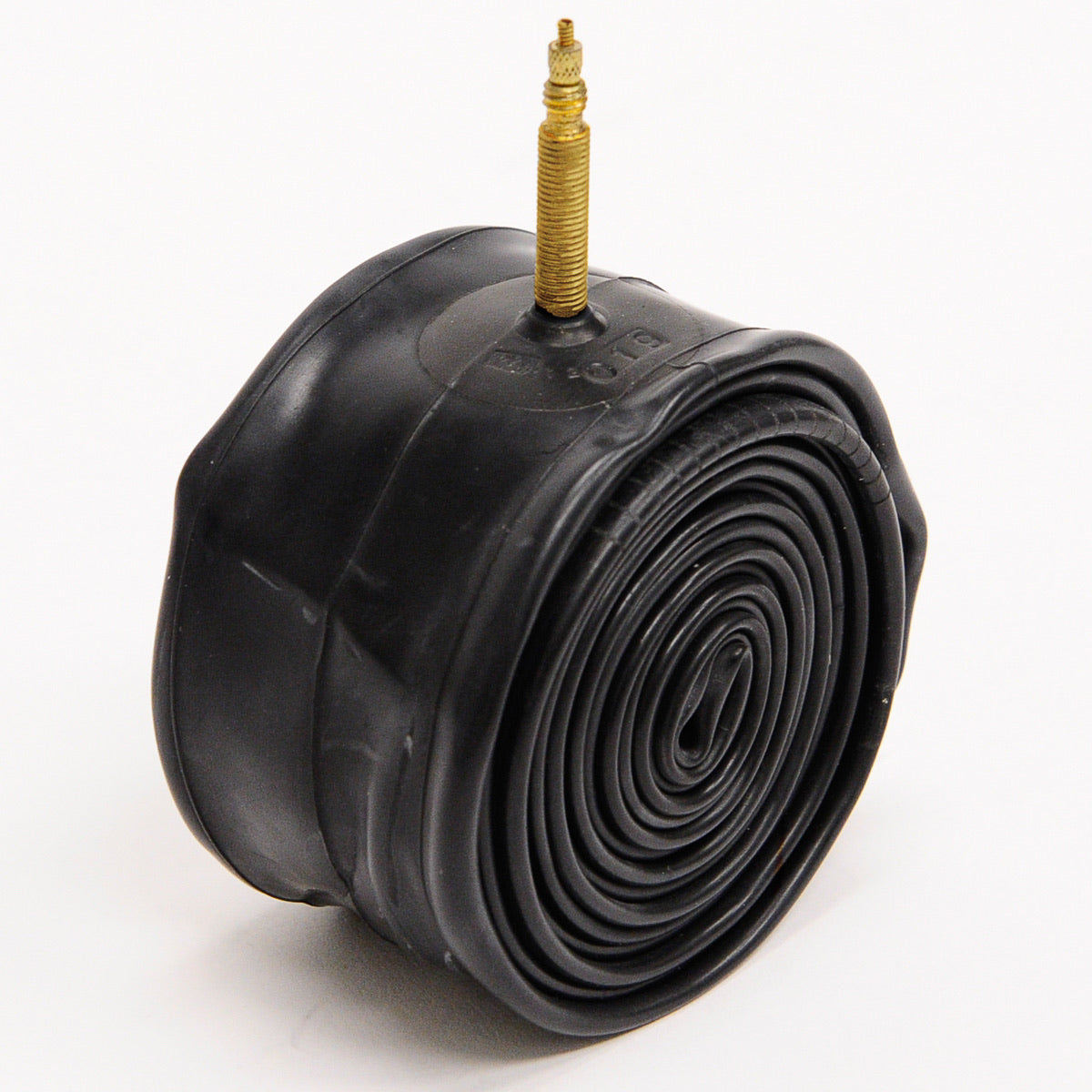 CST cykelslang 29 tum 2,4-2,8 med racerventil